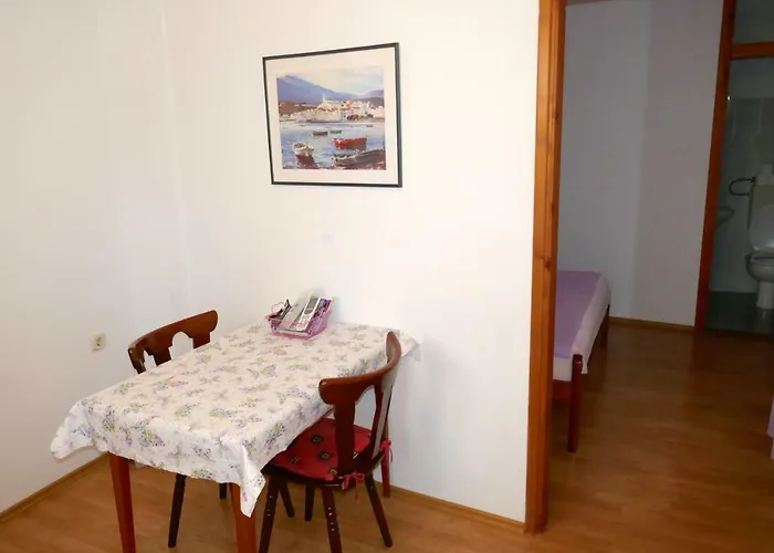 Ljubica * Stari Grad (Hvar)